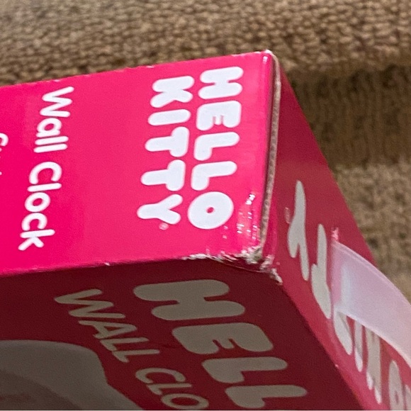 New!! HELLO KITTY 2008 Wall Clock 7”x8” - Picture 7 of 9